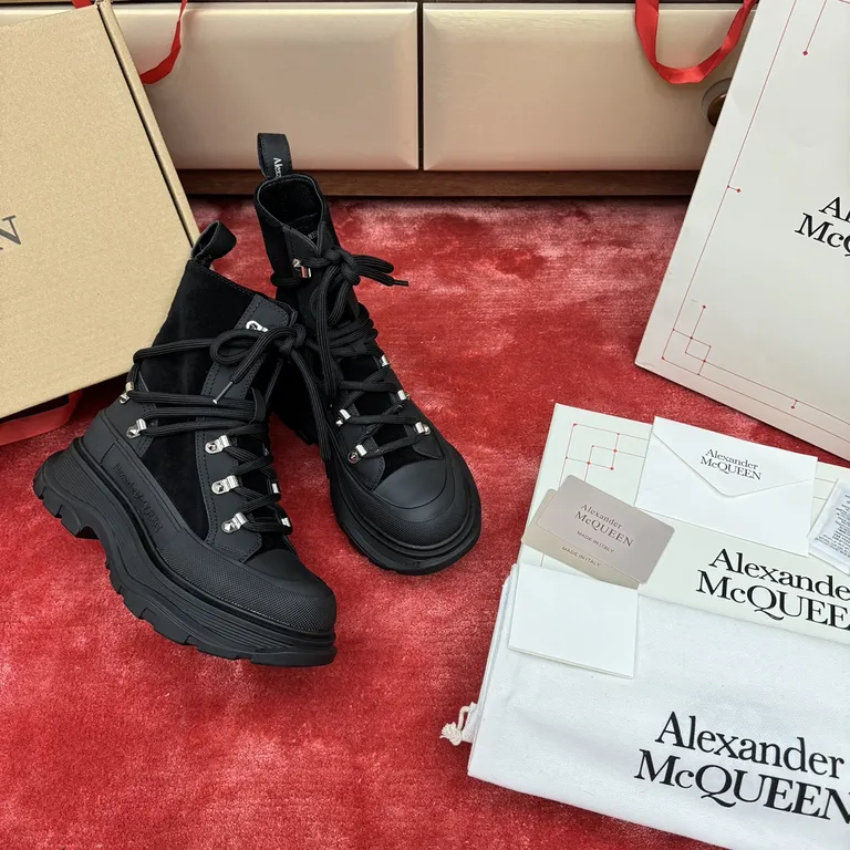 Alexander McQueen Shoe 